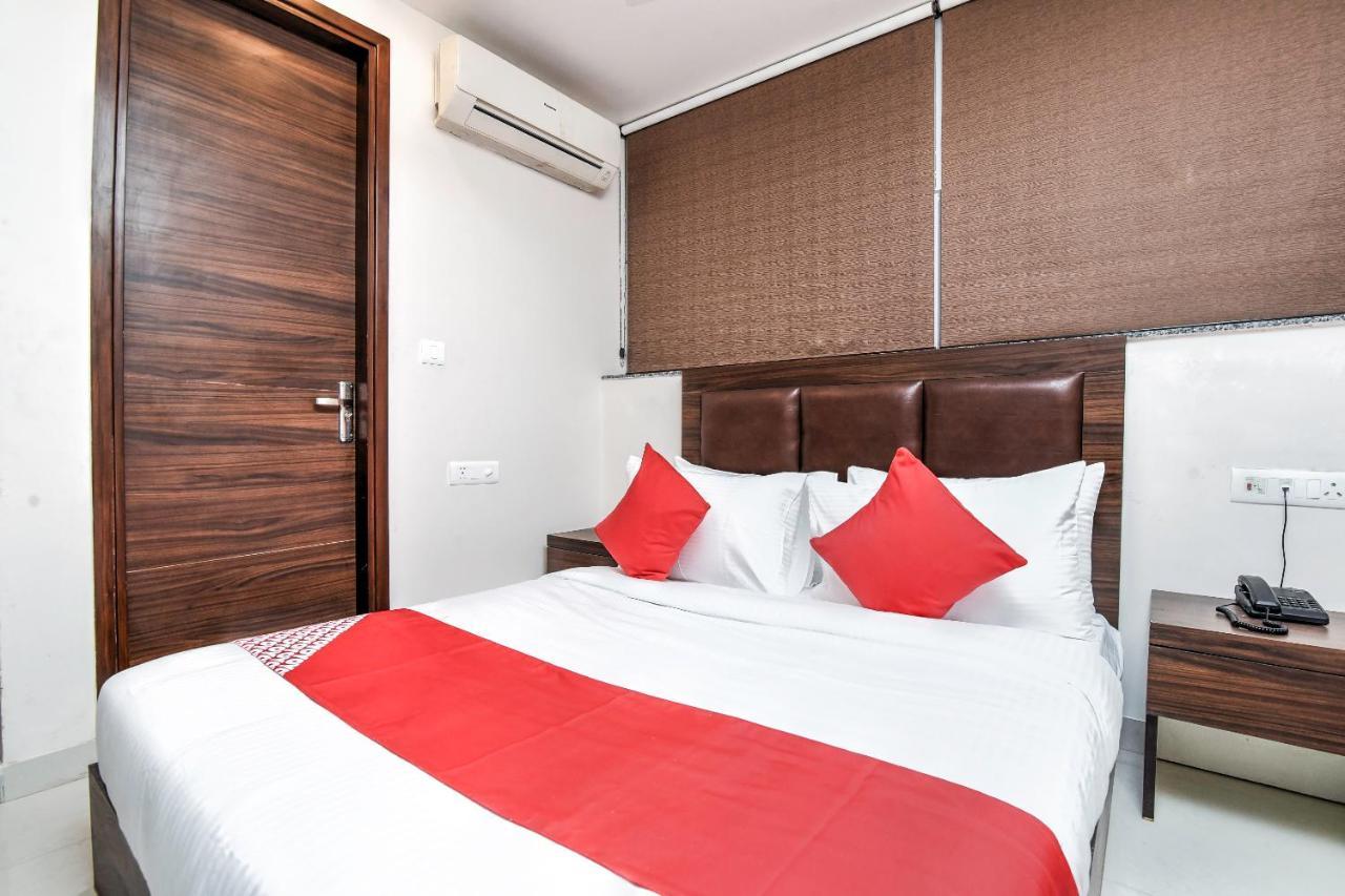 OYO 74862 Shree Krishna Leela Hotel Manipal Buitenkant foto